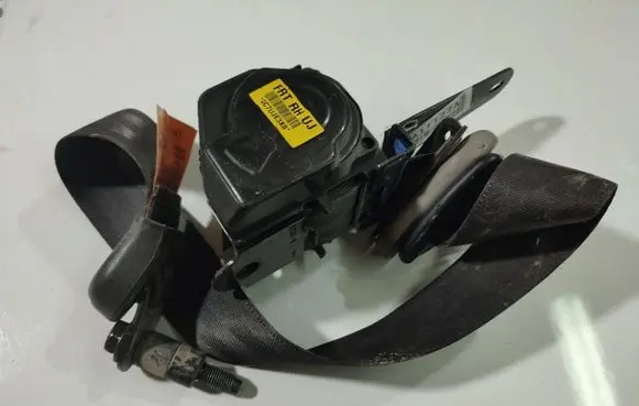 Chevrolet Captiva Front seatbelt 139470