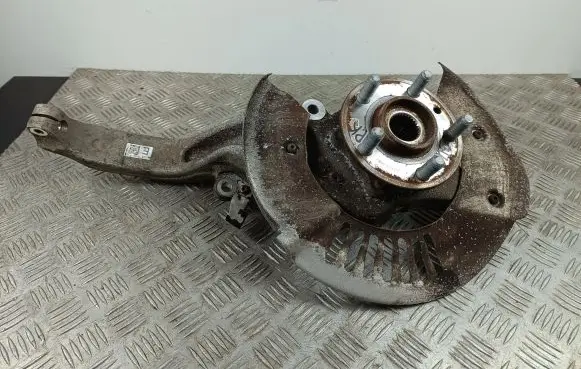 Jaguar F-Pace Front wheel hub