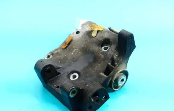 Jaguar XJ X350 Oil filter mounting bracket 2W93-10039-AA IMPRK1256667