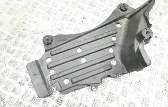Rear underbody cover/under tray