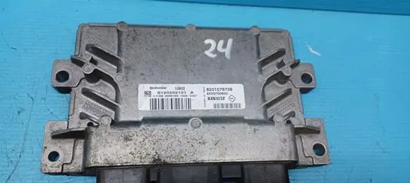 Renault Twingo II Engine control unit/module S120202121A