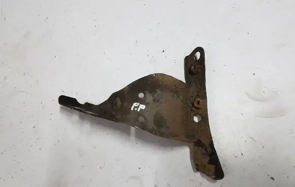 Seat Exeo (3R) Fender mounting bracket 