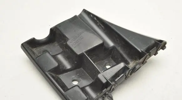 Volvo V40 Front bumper mounting bracket 31395102