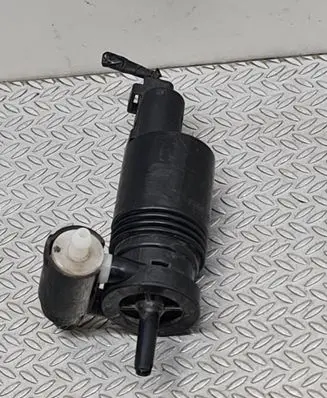 Mini One - Cooper Coupe R56 Windscreen/windshield washer pump 12133510 883882 2751743