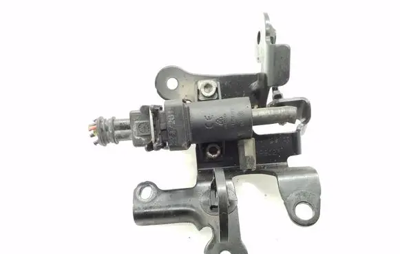 Vacuum valve