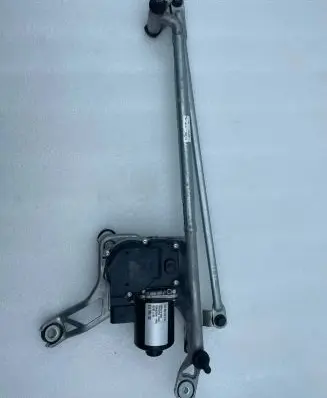 Porsche Cayenne (92A) Front wiper linkage and motor 761955023C