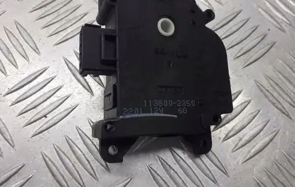 Suzuki Liana A/C air flow flap actuator/motor 113800-2350