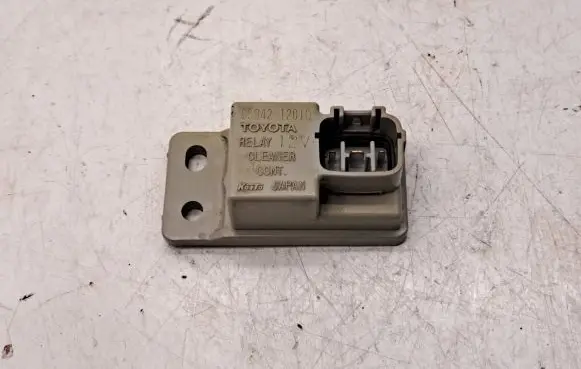 Toyota Auris 150 Light washer relay 8594212010