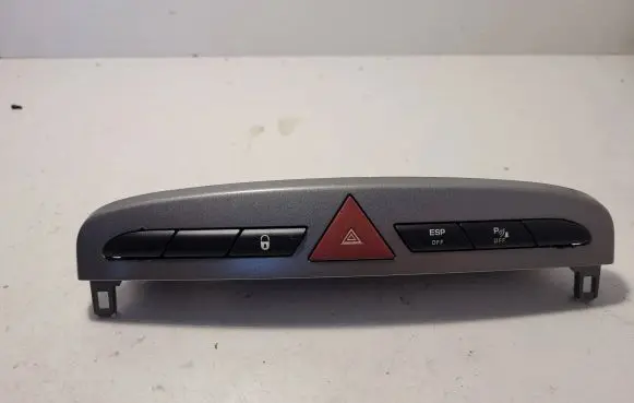 Peugeot 308 Hazard light switch 9659417477 03069060