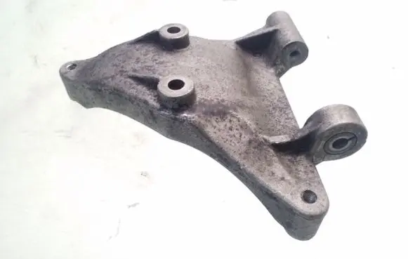 Audi A6 S6 C5 4B A/C compressor mount bracket 059260885F