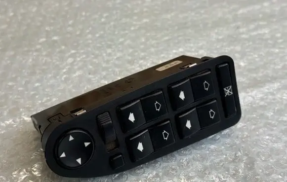 BMW 5 E39 Electric window control switch 6904339 894141