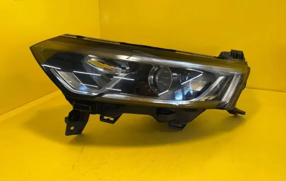 Renault Koleos II Headlight/headlamp 260607108R