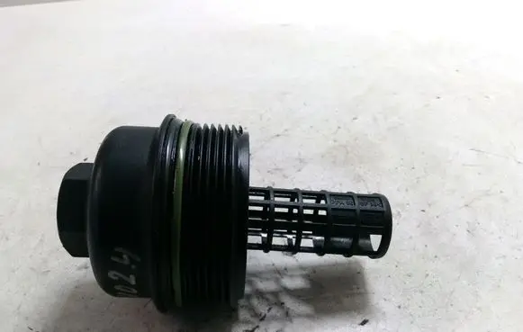 Volvo V70 Oil filter cover 08642420