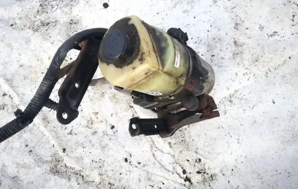 Ford Focus Power steering pump 4m513k514ad