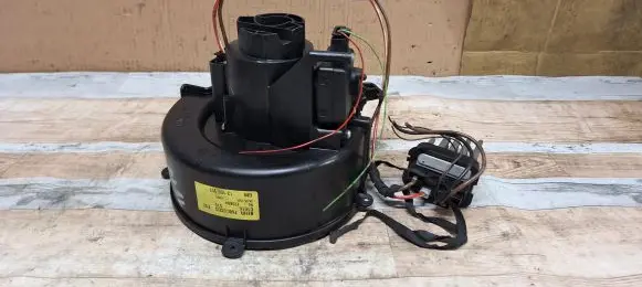 Opel Zafira A Heater fan/blower 13159913