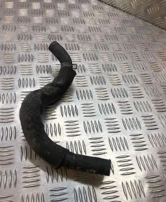 Toyota Auris 150 Engine coolant pipe/hose