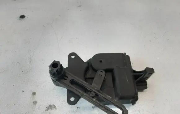 KIA Sorento Central locking motor 6NN00762601 W963900R