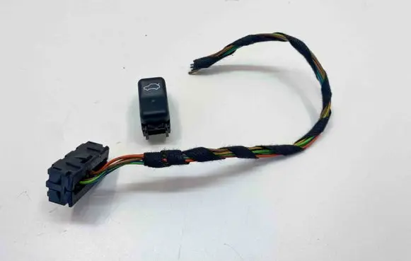 Mercedes-Benz SL R129 Tailgate/boot open switch button 1298212751 A1298212751
