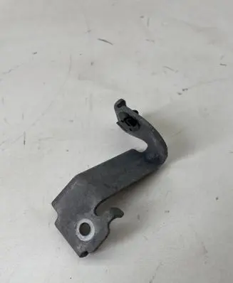 Renault Trafic III (X82) Other engine bay part 3813R