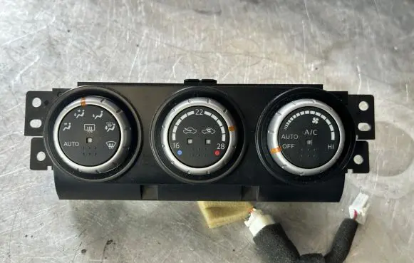 Nissan X-Trail T31 Climate control unit 27500JG700