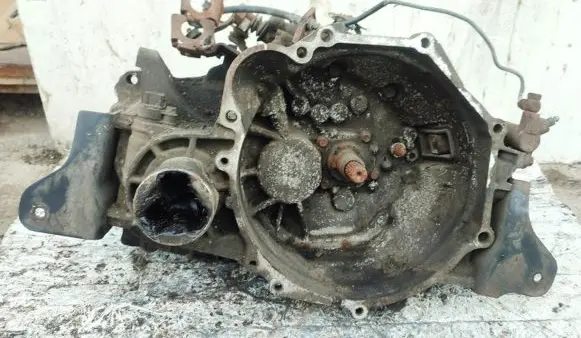 Mitsubishi Colt Manual 5 speed gearbox F5M411R8A