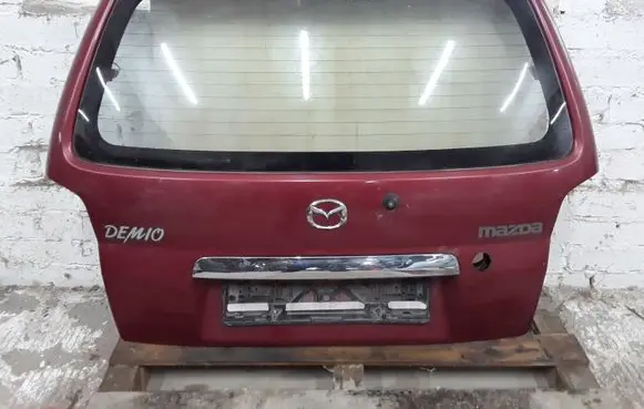 Mazda Demio Tailgate/trunk/boot lid 22K