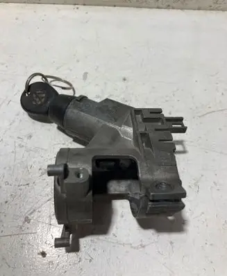 Volkswagen Golf III Ignition lock 290596 KLS92