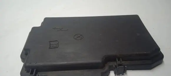 Mercedes-Benz GLE (W166 - C292) Fuse box cover A1665400182