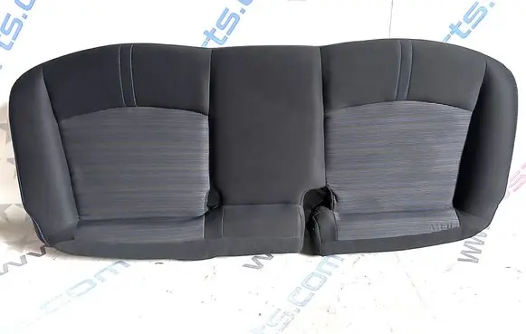 Nissan Leaf II (ZE1) Second row seats 883205SA0C
