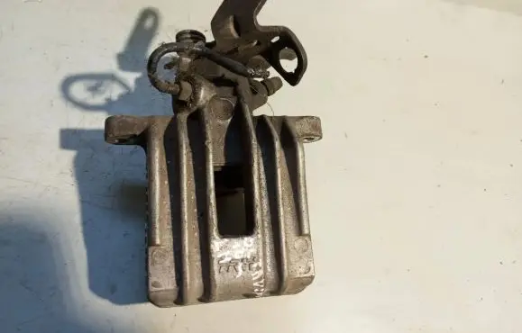 Skoda Octavia Mk2 (1Z) Rear brake caliper