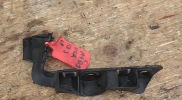 Audi A4 S4 B9 Fender mounting bracket 8W0807273