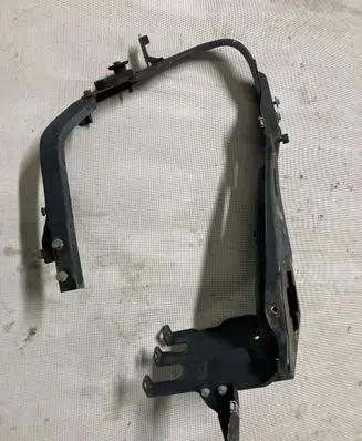 Mercedes-Benz S W221 Headlight/headlamp mounting bracket