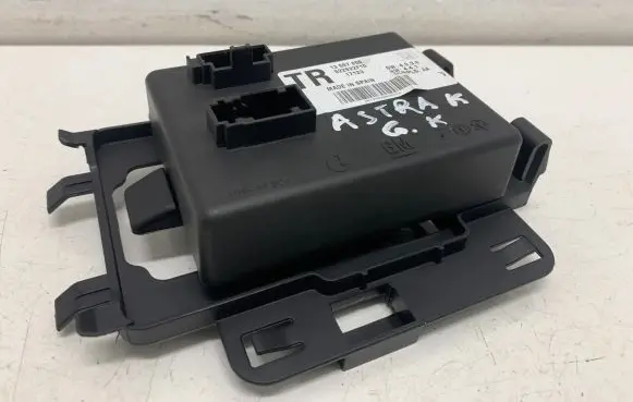 Opel Astra K Tow bar trailer control unit/module 13597659 17123 522922