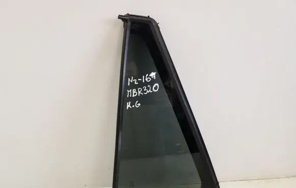 Mercedes-Benz R W251 Rear vent window glass 43R000265