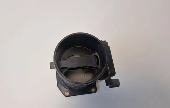 Audi A4 S4 B5 8D Mass air flow meter 06B133835AH