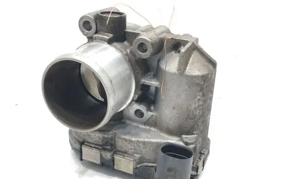 Renault Koleos I Engine shut-off valve 8200330810E