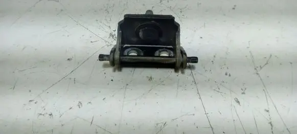 Ford Fiesta Tailgate/trunk/boot hinge
