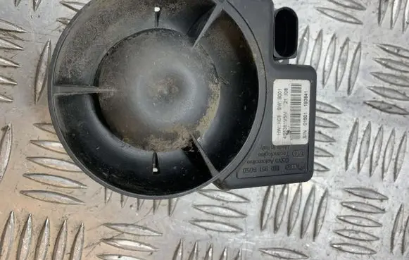 Volkswagen PASSAT B6 Alarm system siren 