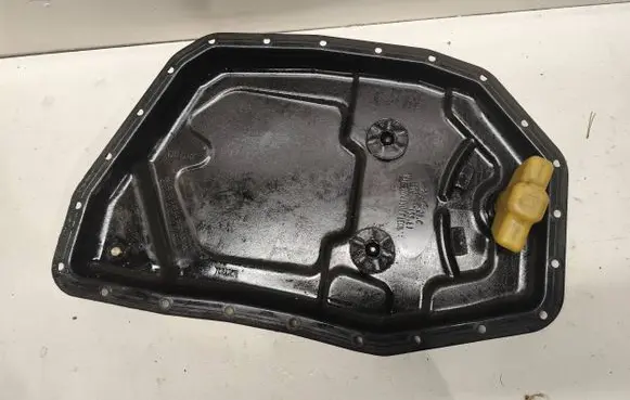 Audi A6 S6 C6 4F Oil sump 1068303021