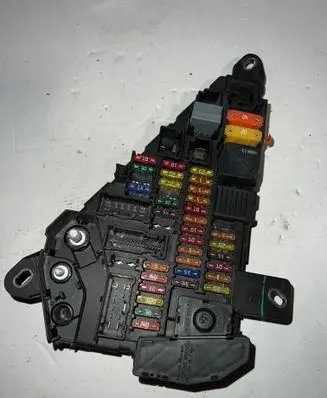 BMW 6 E63 E64 Fuse box set 6956505