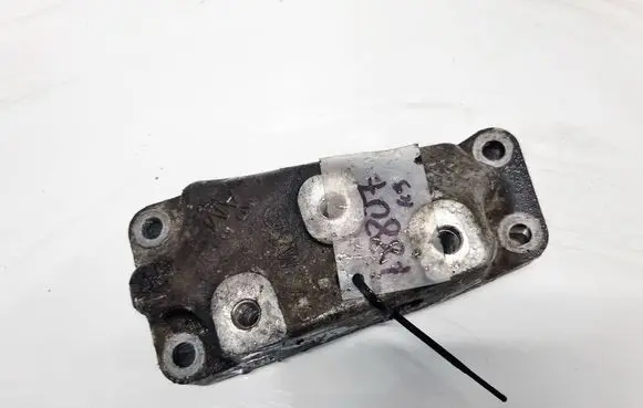 Volkswagen PASSAT B6 Engine mounting bracket 1K0199117