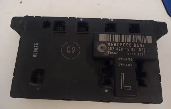 Mercedes-Benz C W203 Door control unit/module 2038201585
