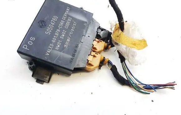 Alfa Romeo 159 Parking PDC control unit/module 50504760 valeo-601.979-c569