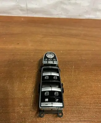 Mercedes-Benz S W221 Electric window control switch A2218214951 D3713
