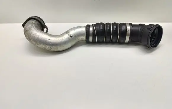Intercooler hose/pipe