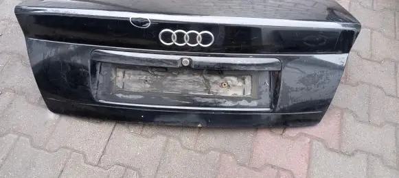 Audi A4 S4 B5 8D Tailgate/trunk/boot lid