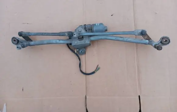Front wiper linkage