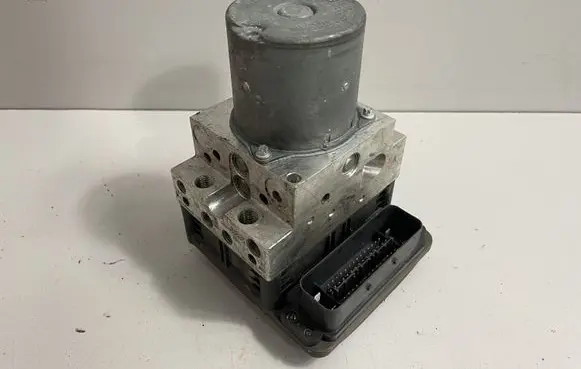 BMW X5 E70 ABS Pump 6854702 6854704