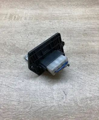 Mazda Premacy Heater blower motor/fan resistor HM636040B KJ151GE6R