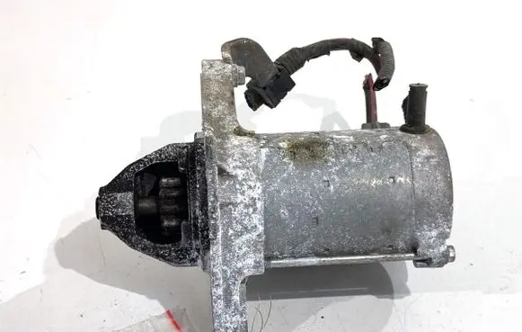 Toyota Yaris Starter motor 281000Y130